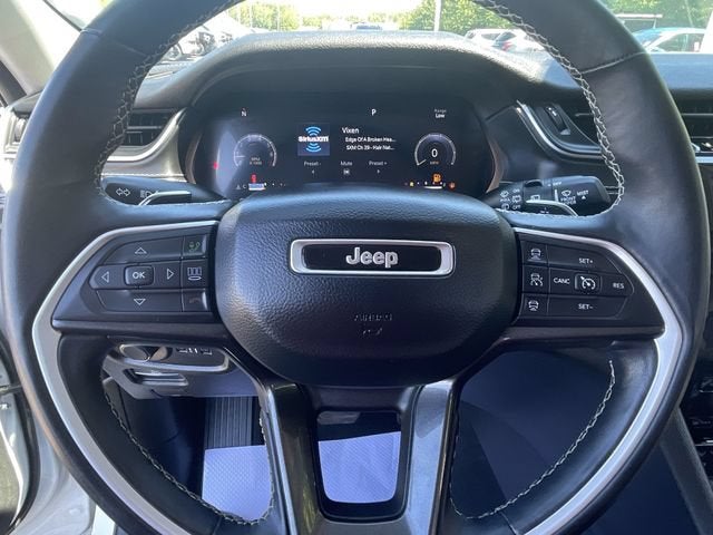 2022 Jeep Grand Cherokee Laredo 4x4