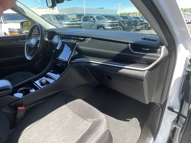 2022 Jeep Grand Cherokee Laredo 4x4