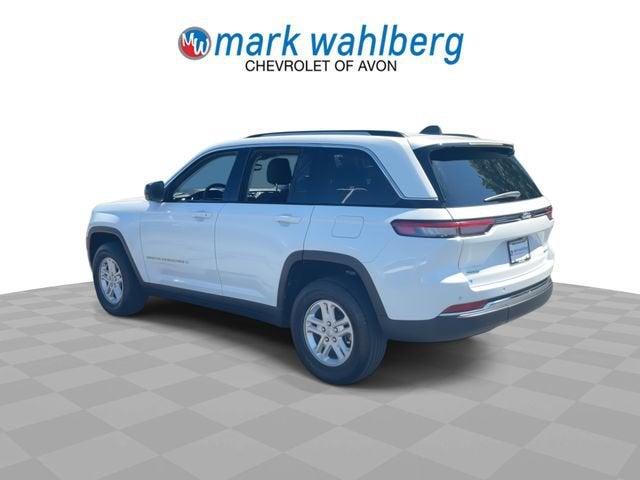 2022 Jeep Grand Cherokee Laredo 4x4