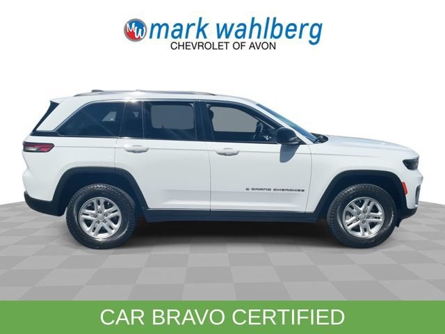 2022 Jeep Grand Cherokee Laredo 4x4