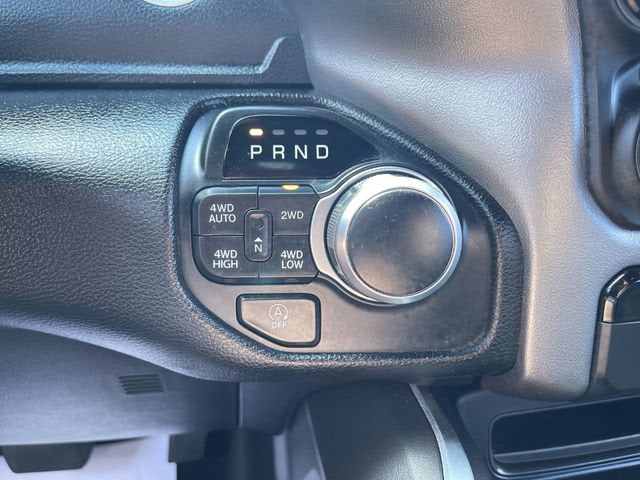 2020 RAM 1500 Big Horn Crew Cab 4x4 5'7" Box