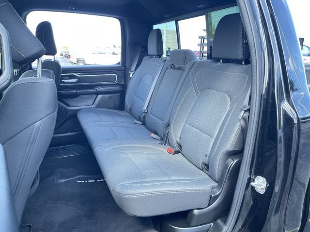 2020 RAM 1500 Big Horn Crew Cab 4x4 5'7" Box