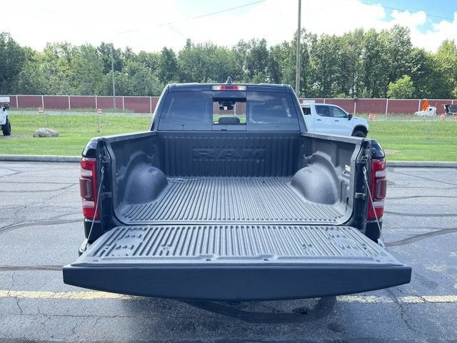 2020 RAM 1500 Big Horn Crew Cab 4x4 5'7" Box