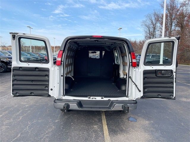 2024 Chevrolet Express Cargo 2500 WT