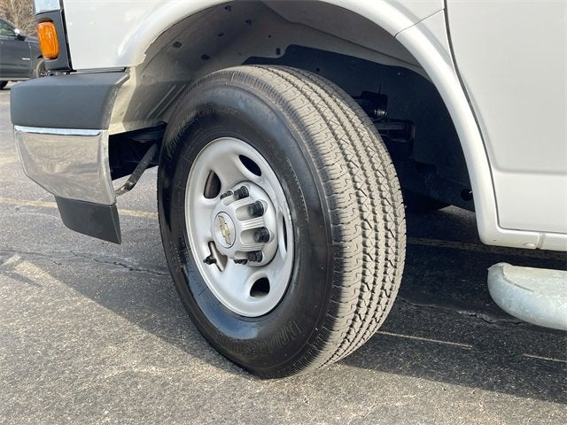 2024 Chevrolet Express Cargo 2500 WT