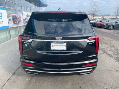 2023 Cadillac XT6 Luxury