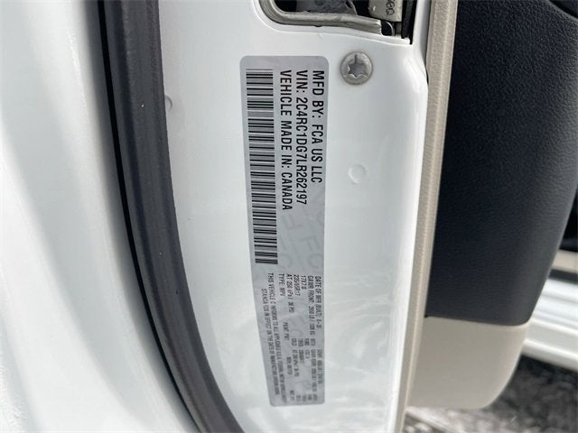 2020 Chrysler Voyager LXI