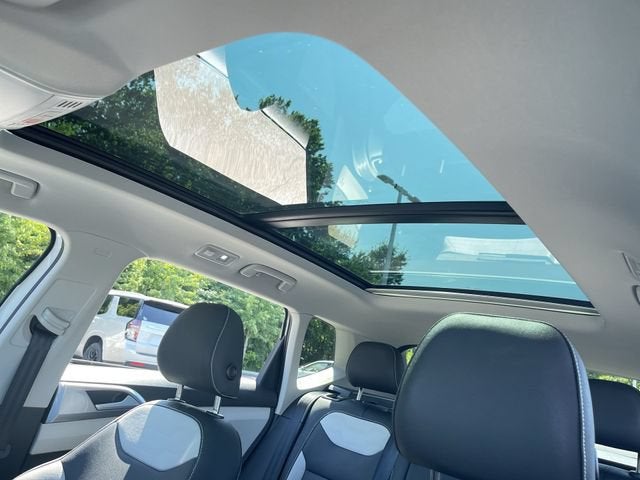 2025 Volkswagen Taos 1.5T SEL