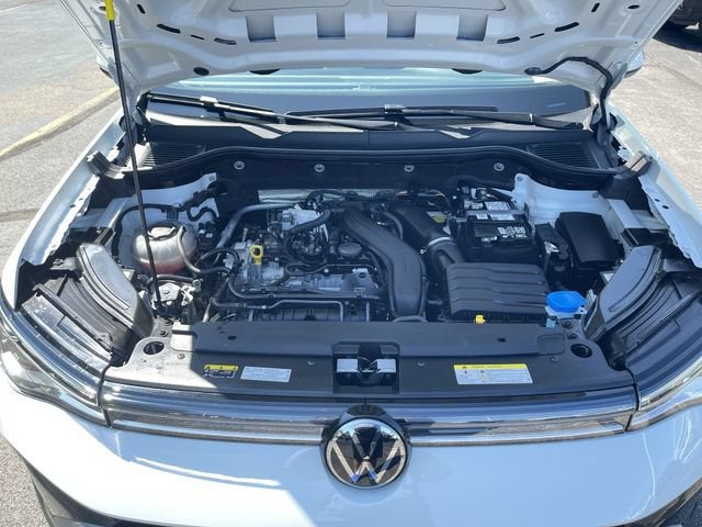 2025 Volkswagen Taos 1.5T SEL