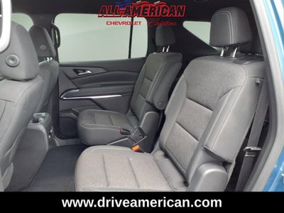 2025 Chevrolet Traverse LT