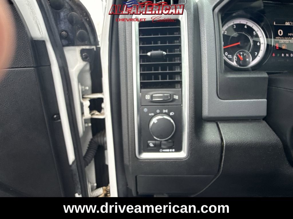 2019 RAM 1500 Classic SLT