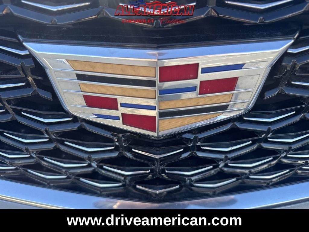 2025 Cadillac XT4 Premium Luxury