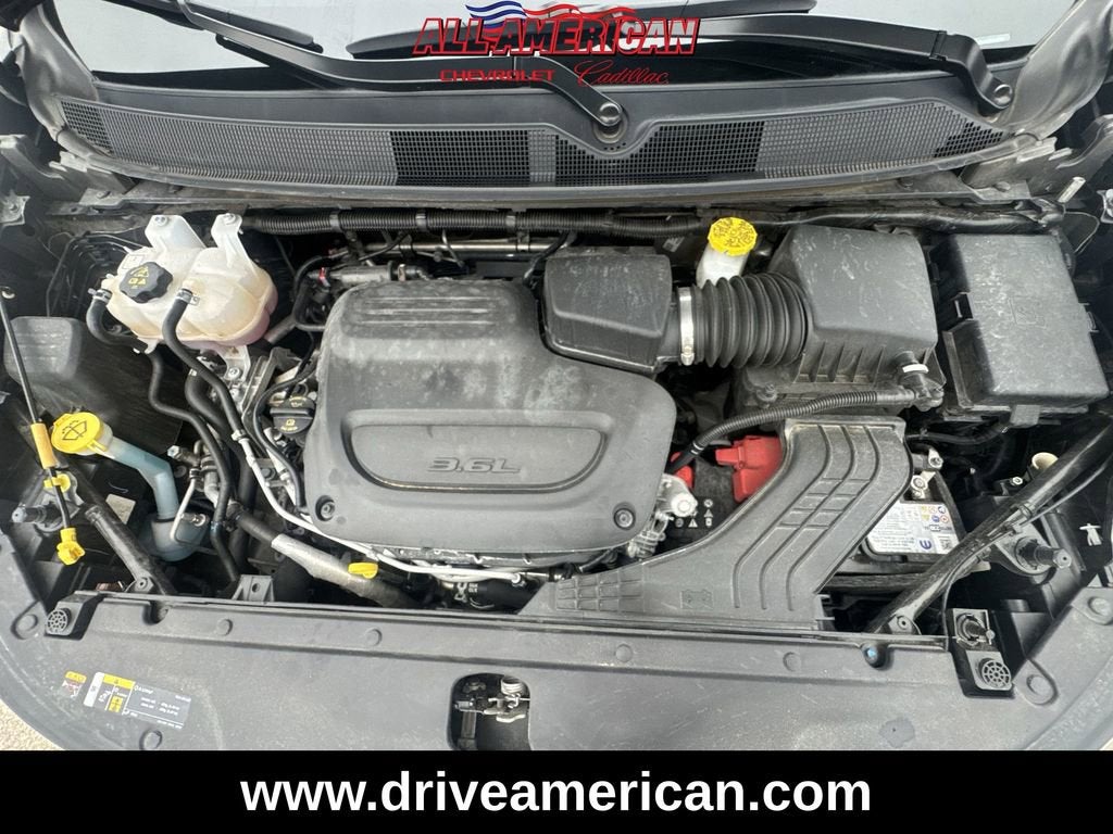 2025 Chrysler Pacifica Select