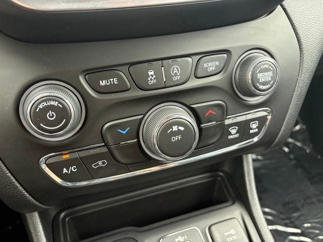 2022 Jeep Cherokee X