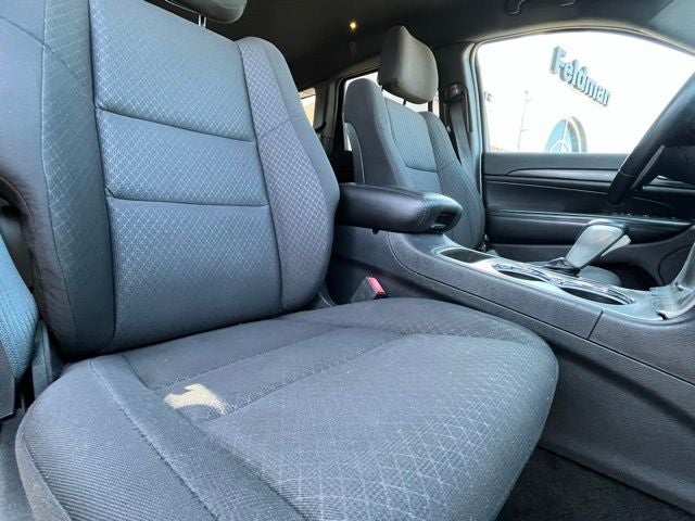 2019 Jeep Grand Cherokee Laredo E