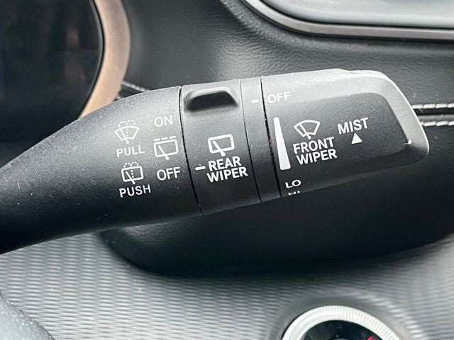 2023 Jeep Grand Cherokee L Laredo 4x4