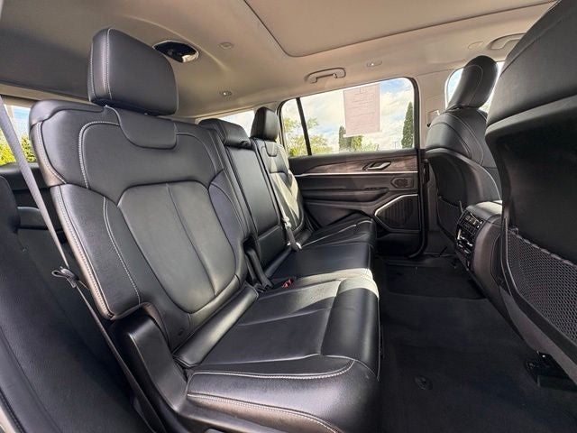 2022 Jeep Grand Cherokee L Limited 4x4