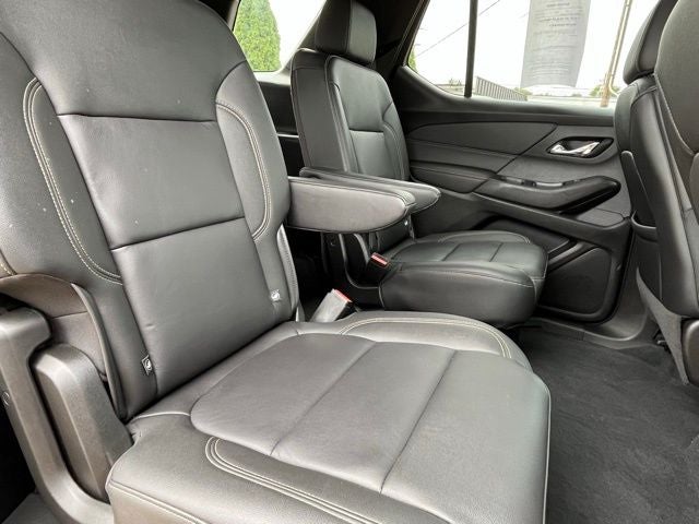 2022 Chevrolet Traverse AWD LT Leather