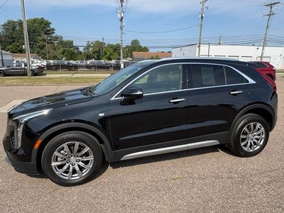 2023 Cadillac XT4 Premium Luxury