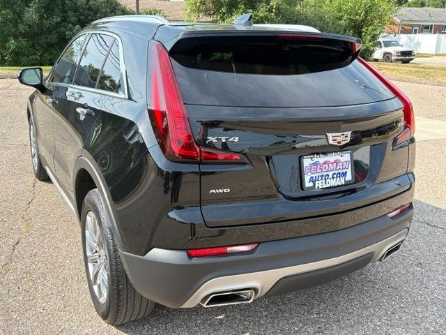 2023 Cadillac XT4 Premium Luxury
