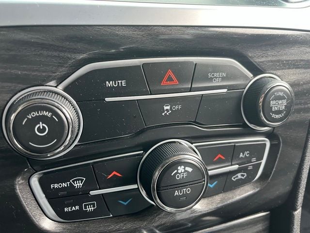 2022 Chrysler 300 Touring AWD