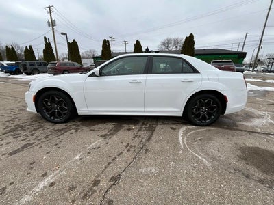 2023 Chrysler 300 Touring-L AWD