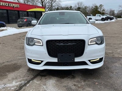 2023 Chrysler 300 Touring-L AWD