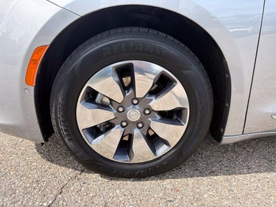 2018 Chrysler Pacifica Hybrid Limited