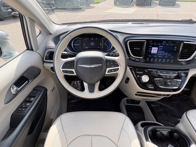 2018 Chrysler Pacifica Hybrid Limited