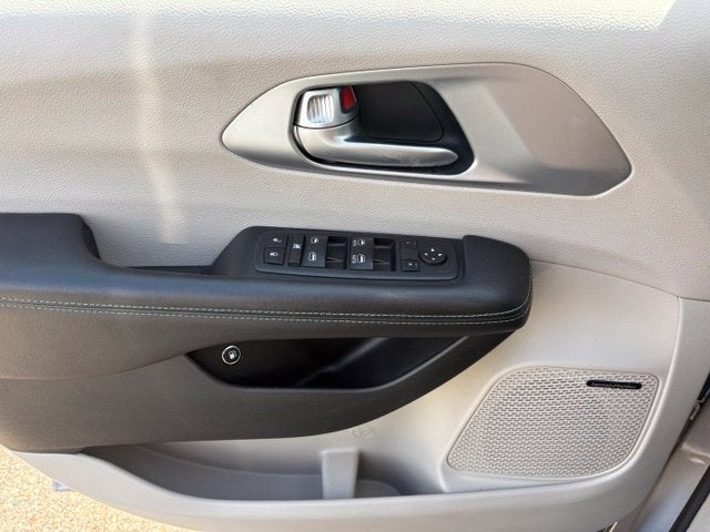 2018 Chrysler Pacifica Hybrid Limited