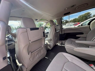 2018 Chrysler Pacifica Hybrid Limited