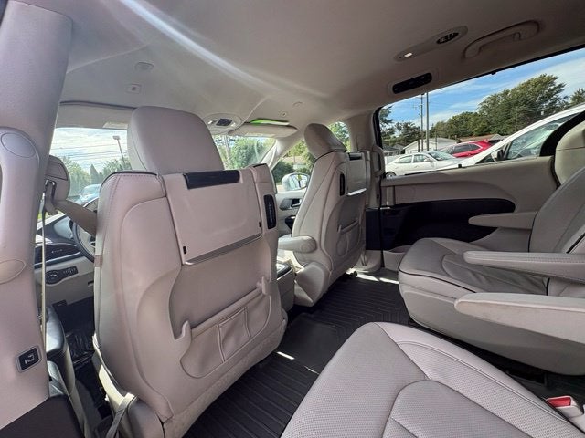 2018 Chrysler Pacifica Hybrid Limited
