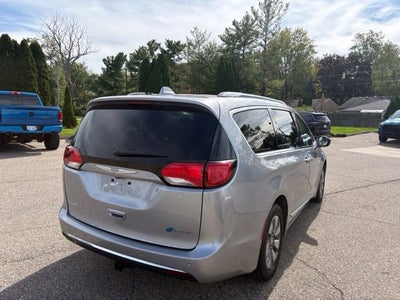 2018 Chrysler Pacifica Hybrid Limited