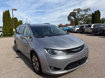 2018 Chrysler Pacifica Hybrid Limited