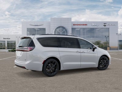2026 Chrysler Pacifica PACIFICA SELECT AWD