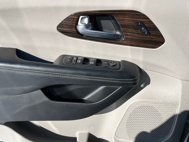 2021 Chrysler Pacifica Limited AWD