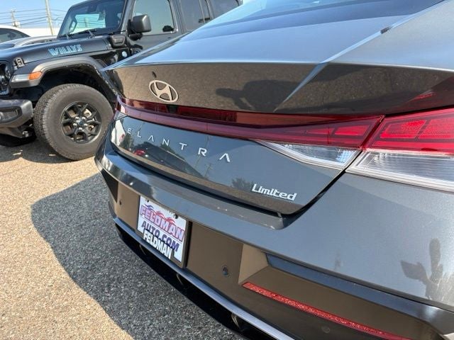 2024 Hyundai Elantra Limited
