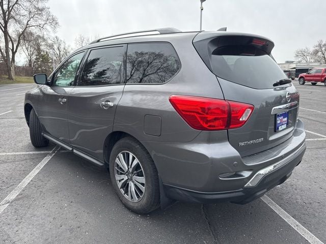 2019 Nissan Pathfinder SV