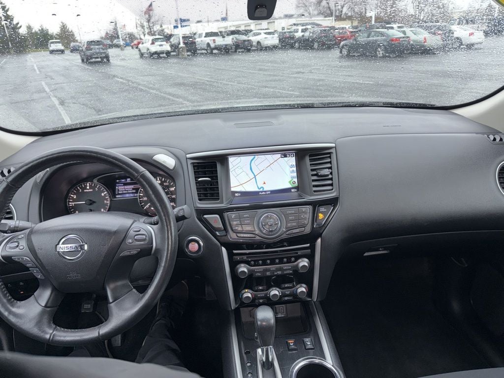 2019 Nissan Pathfinder SV