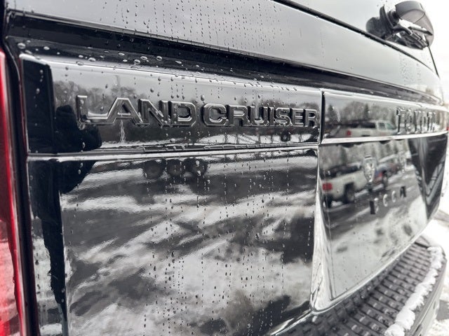 2025 Toyota Land Cruiser Base