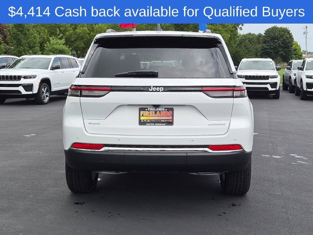 2026 Jeep Grand Cherokee Laredo