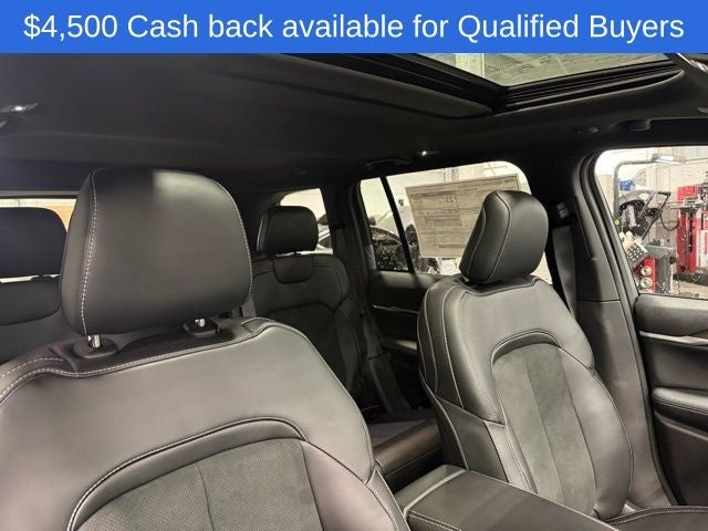 2026 Jeep Grand Cherokee Altitude