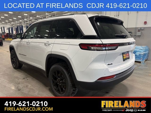 2026 Jeep Grand Cherokee Laredo Altitude