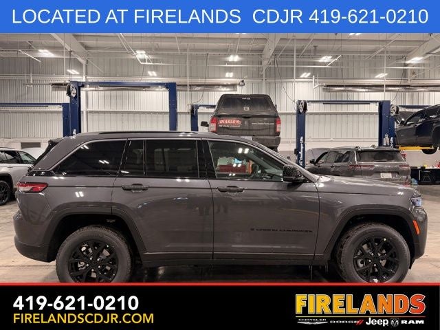 2026 Jeep Grand Cherokee Laredo