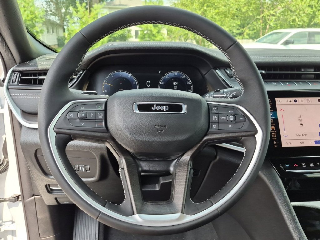 2026 Jeep Grand Cherokee Altitude