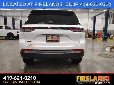 2026 Jeep Grand Cherokee Laredo