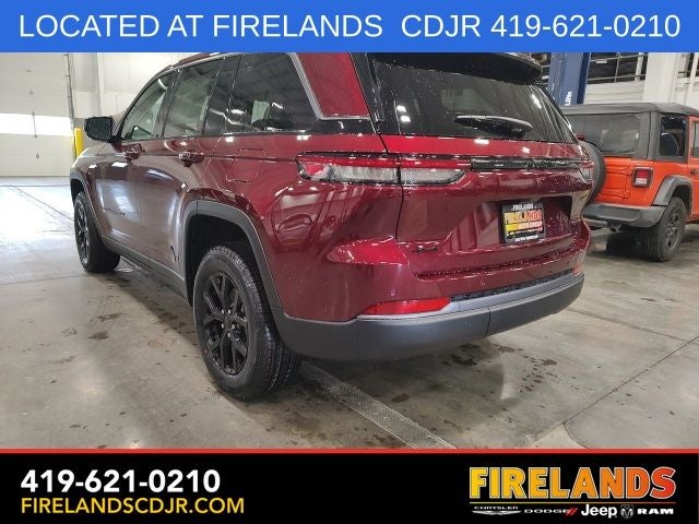 2026 Jeep Grand Cherokee Laredo