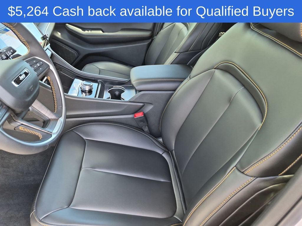 2026 Jeep Grand Cherokee Base