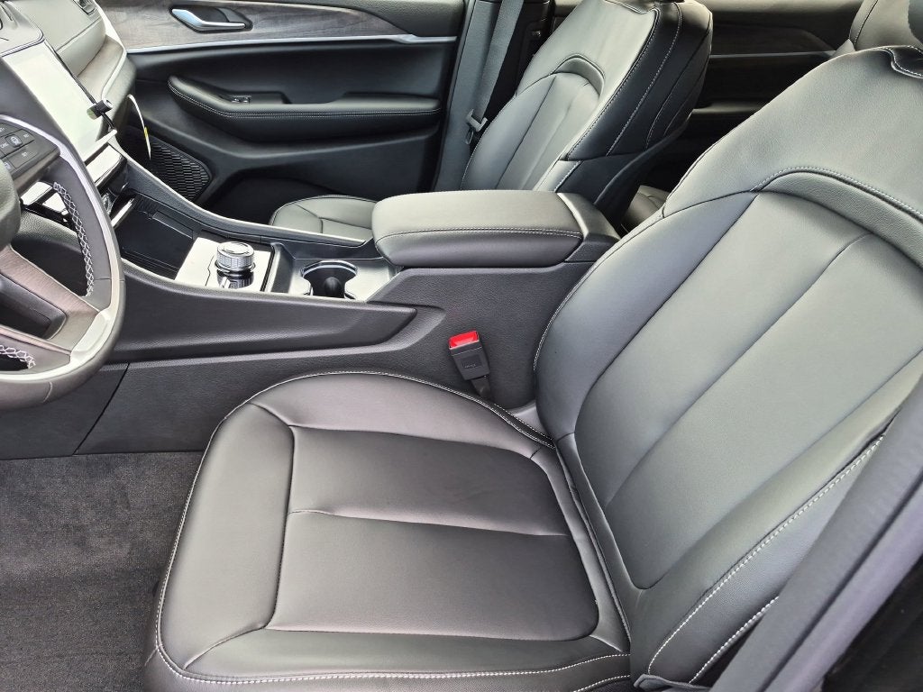 2027 Jeep Grand Cherokee L Limited