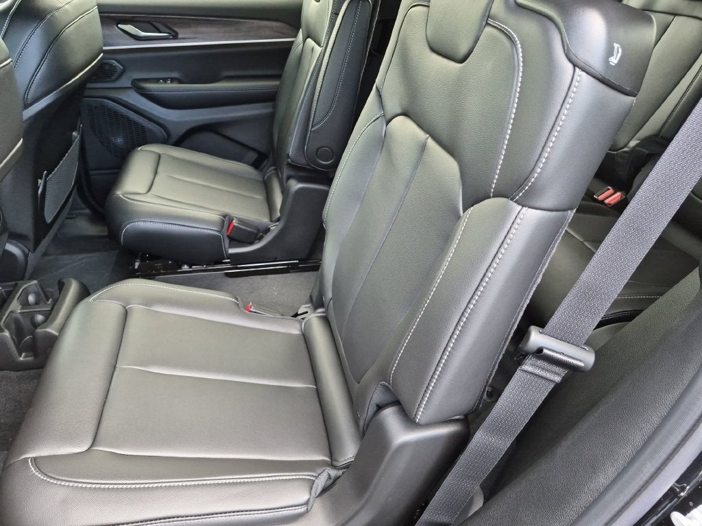 2027 Jeep Grand Cherokee L Limited